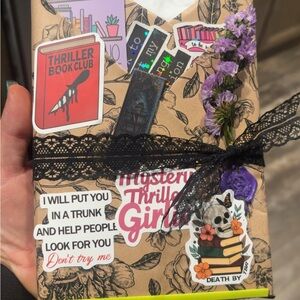 Mystery Thriller Gift Book with Stickers and Lace